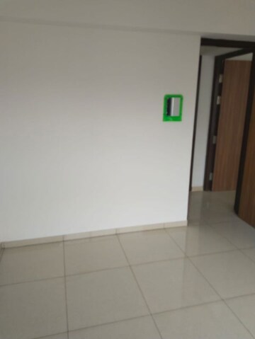 Room in 2 BHK Apartment at Godrej Urban Park, Chandivali – for Rent