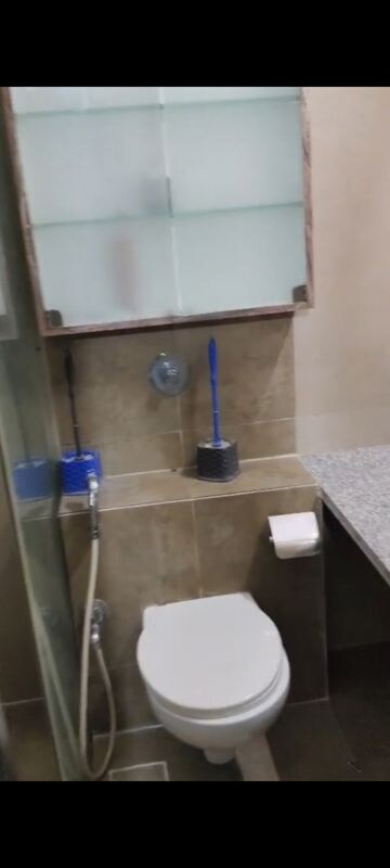 Furnished Amenities in 4 BHK Apartment at Darshan Rico, Lower Parel – for Rent