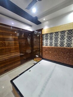 3 BHK + Extra Room Apartment For Sale in Anand Vihar