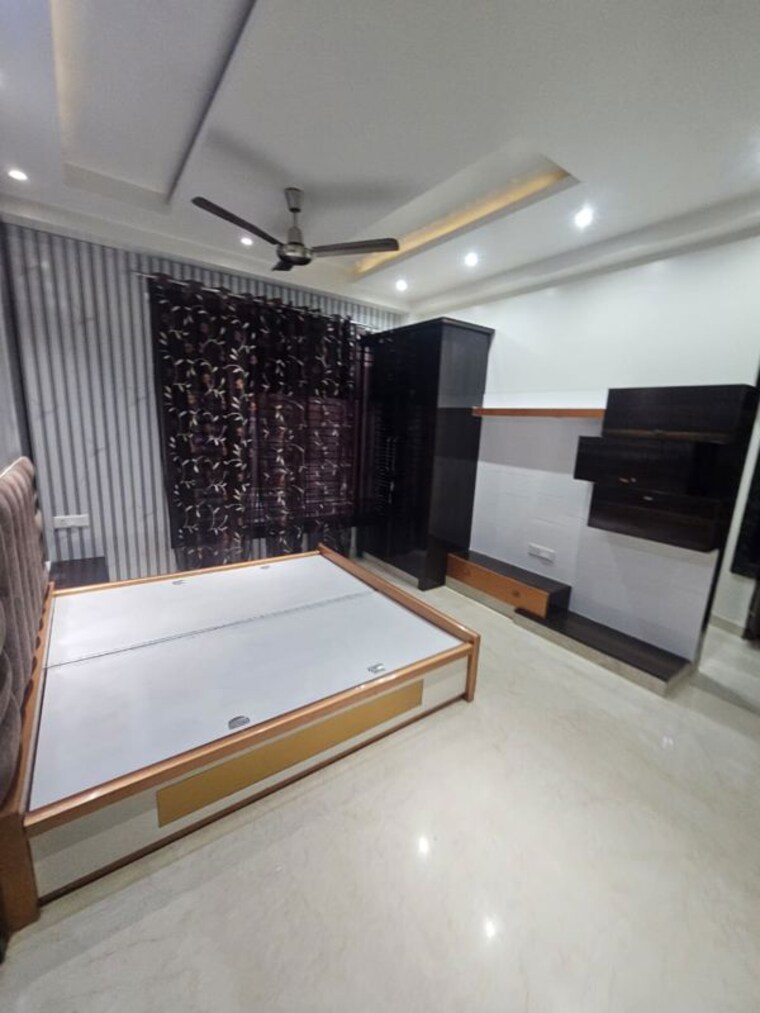 Bedroom, shreshtha vihar 3 Bedroom 1690 Sq.Ft. Apartment In Shreshtha Vihar Delhi 9793808