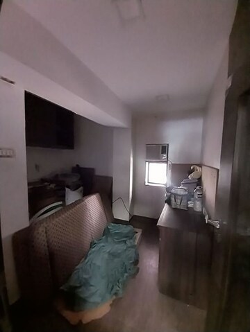   Shop at Andheri East – for Sale