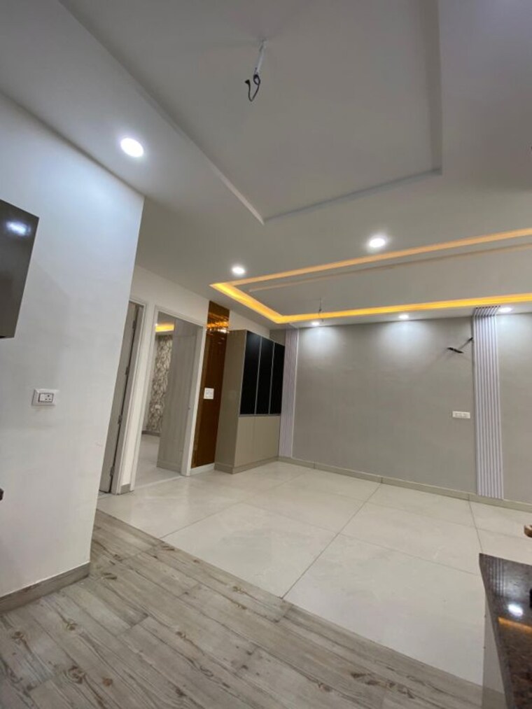 Room, sector 115 3 Bedroom 90 Sq.Yd. Villa In Sector 115 Mohali 9793898