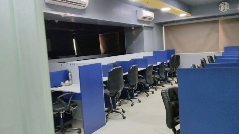 Team Area, vihan-commercial-complex Commercial Office Space 1350 Sq.Ft. In Goregaon East Mumbai 9793909