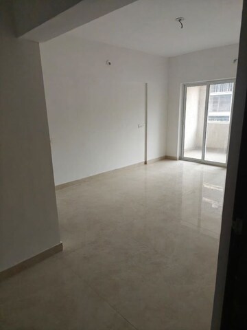 Room in 3 BHK Apartment at Mohammadwadi – for Rent