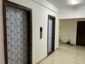 Room in 3 BHK Apartment at Mohammadwadi – for Rent