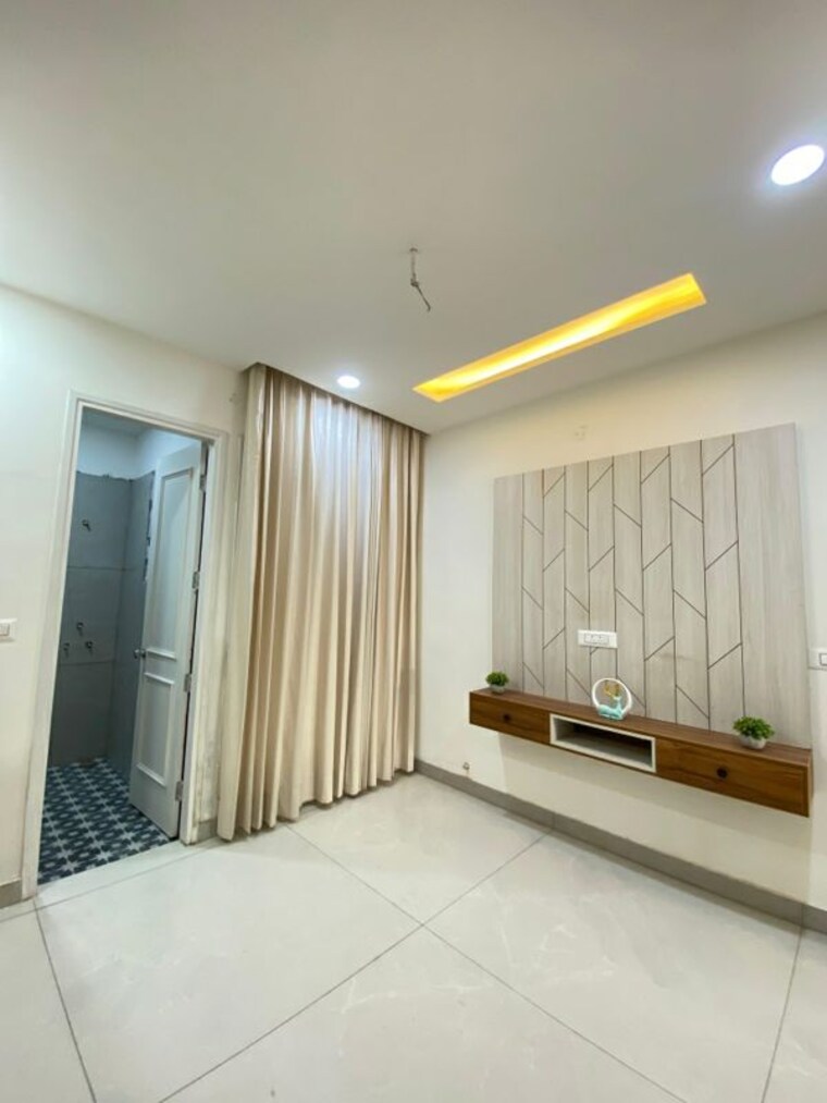 Bedroom, sector 115 4 Bedroom 90 Sq.Yd. Villa In Sector 115 Mohali 9793921