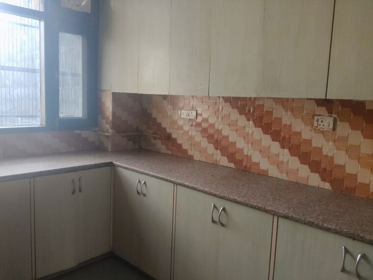 Kitchen, sector 108 3 Bedroom 200 Sq.Mt. Independent House In Sector 108 Noida 9793923