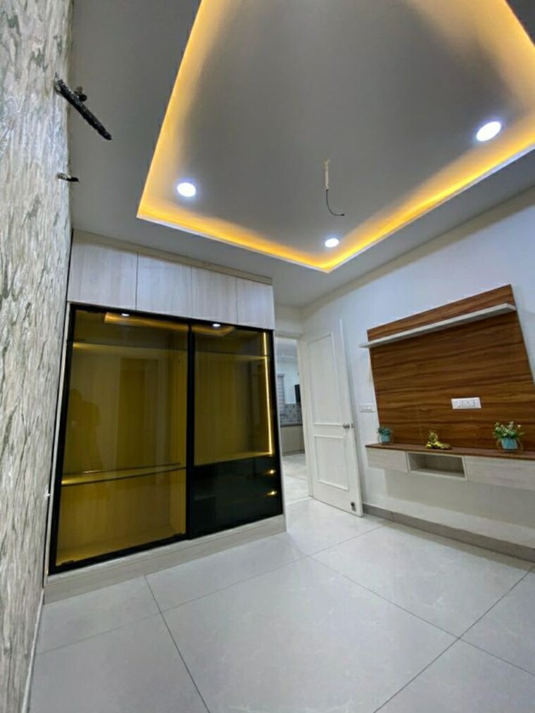 Room, sector 115 3 Bedroom 120 Sq.Yd. Villa In Sector 115 Mohali 9793933