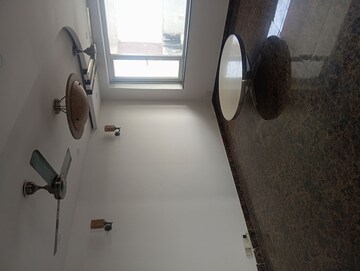 Room in 4 BHK Apartment at Sector 12 Dwarka – for Sale