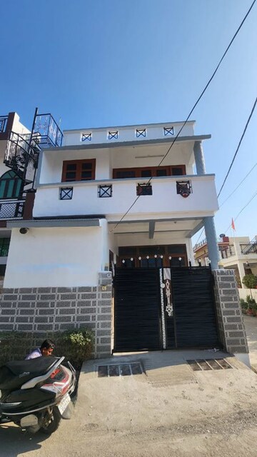 3 BHK Independent House – Exterior View View at Krishna Nagar - for Rent