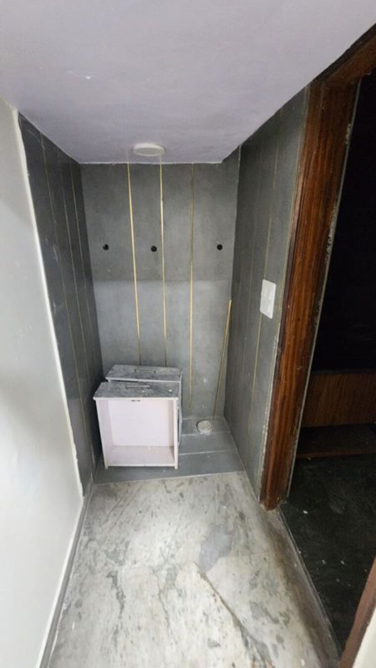 Bathroom, krishna nagar 3 Bedroom 1500 Sq.Ft. Independent House In Krishna Nagar Dehradun 9793943