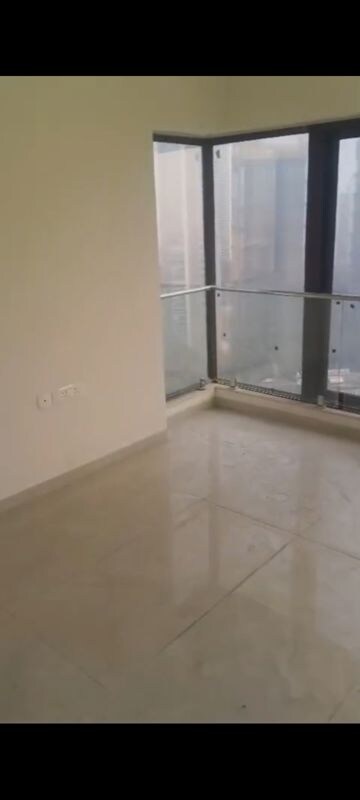 Room in 2 BHK Apartment at IM Applaud 38, Goregaon East – for Rent
