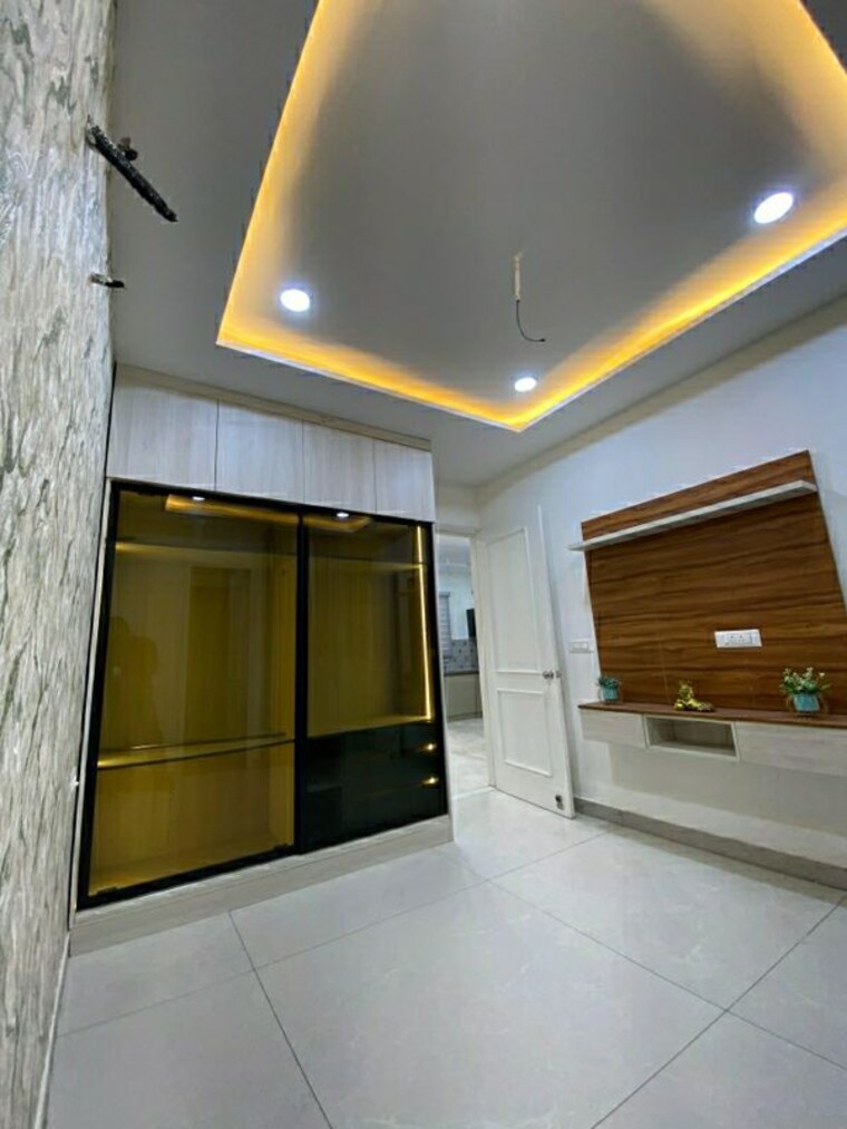 Room, sector 115 4 Bedroom 120 Sq.Yd. Villa In Sector 115 Mohali 9793945