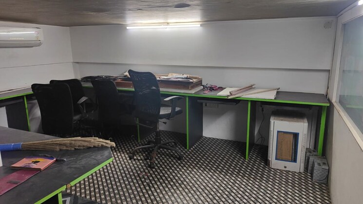 Team Area, ijmima-complex Commercial Office Space 400 Sq.Ft. In Malad West Mumbai 9793950