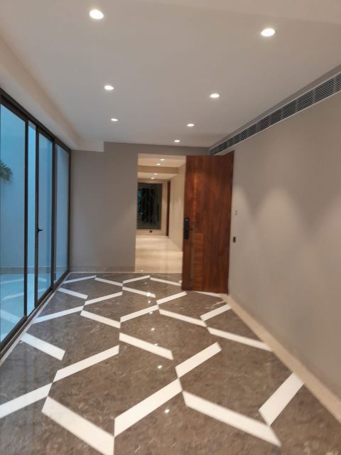 6 BHK + Pooja Room,Servant Room,Study Room,Extra Room Villa For Sale in DLF City Phase 3