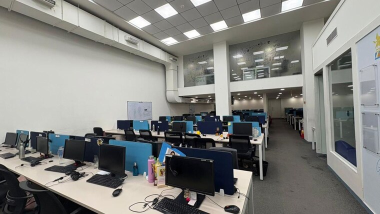 Team Area, advent-atria Commercial Office Space 3000 Sq.Ft. In Malad West Mumbai 9793955