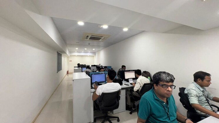 Team Area, advent-atria Commercial Office Space 3000 Sq.Ft. In Malad West Mumbai 9793955