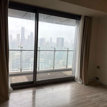 Room in 3 BHK Apartment at Lodha The World Towers World One Tier 2, Empire Mill – for Rent