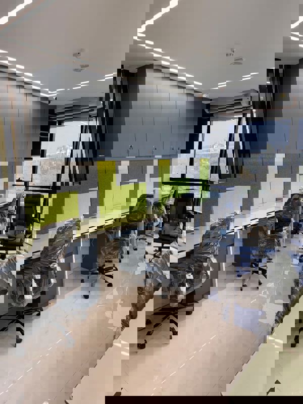 Office Space For Rent in Malad West