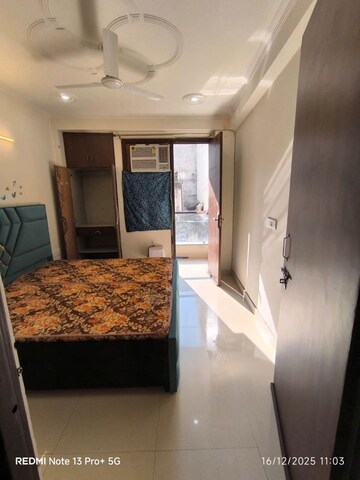 Bedroom in 1 BHK Builder Floor at Neb Sarai – for Rent