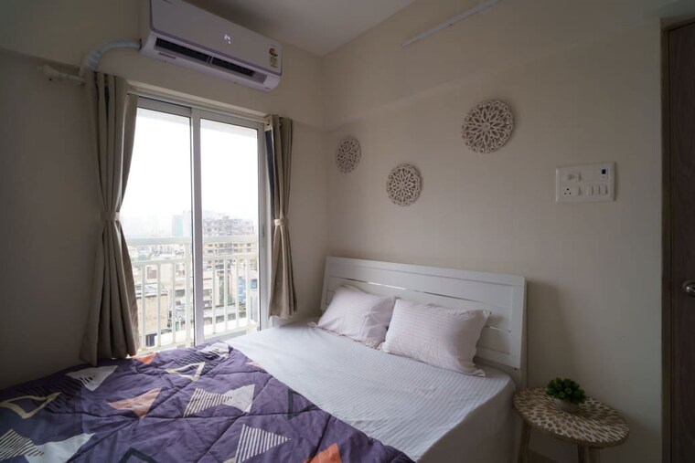 Bedroom, chandiwala-pearl-regency 2 Bedroom 577 Sq.Ft. Apartment In Andheri West Mumbai 9793996