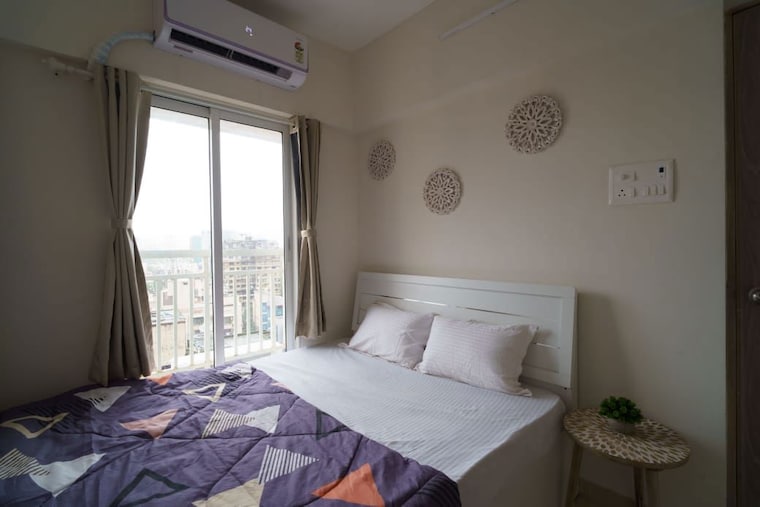 Bedroom, chandiwala-pearl-regency 2 Bedroom 577 Sq.Ft. Apartment In Andheri West Mumbai 9793996
