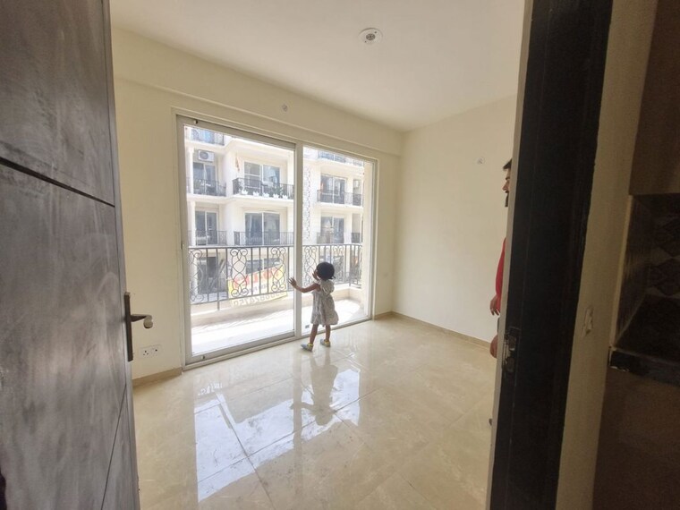 Room, signature-global-park-4-and-5 3 Bedroom 1120 Sq.Ft. Builder Floor In Sohna Sector 36 Gurgaon 9793997