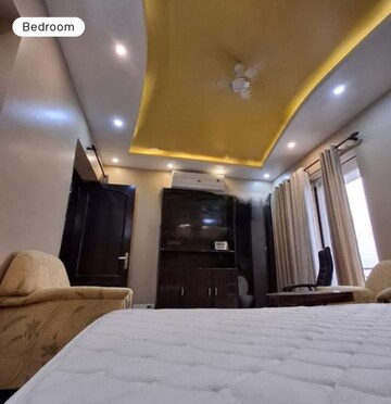 Living Room in 3 BHK Apartment at Butler Colony – for Rent