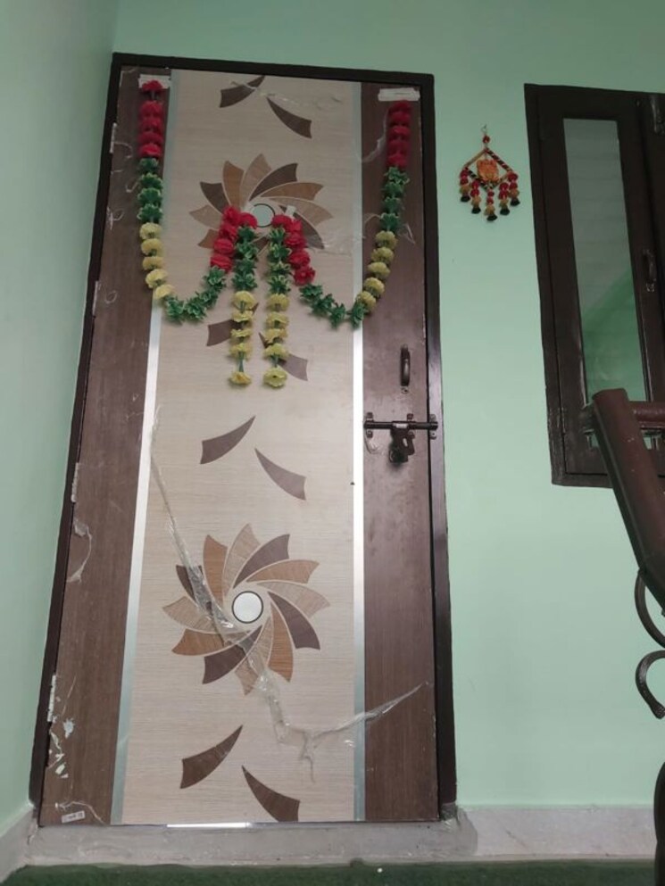 undefined, delta i greater noida 1 RK 400 Sq.Ft. Independent House In Delta I Greater Noida Greater Noida 9792889