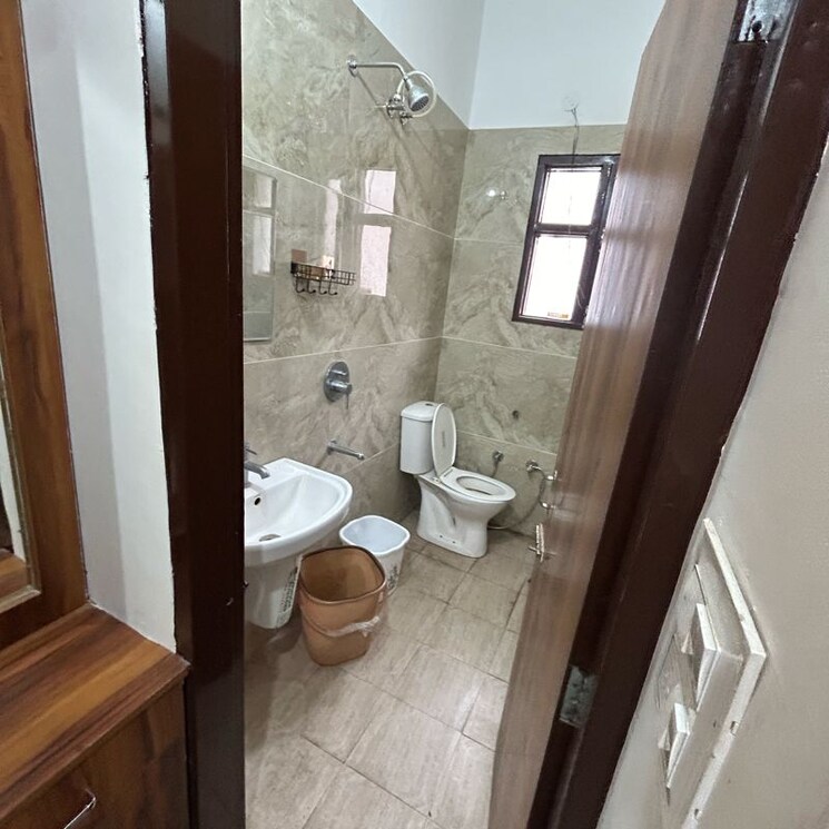 Bathroom, kharar landran road 2 Bedroom 900 Sq.Ft. Apartment In Kharar Landran Road Mohali 9794034