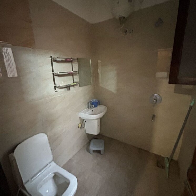 Bathroom, kharar landran road 2 Bedroom 900 Sq.Ft. Apartment In Kharar Landran Road Mohali 9794034