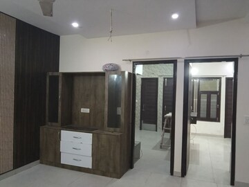 Room in 2 BHK Builder Floor at Ghazipur – for Sale