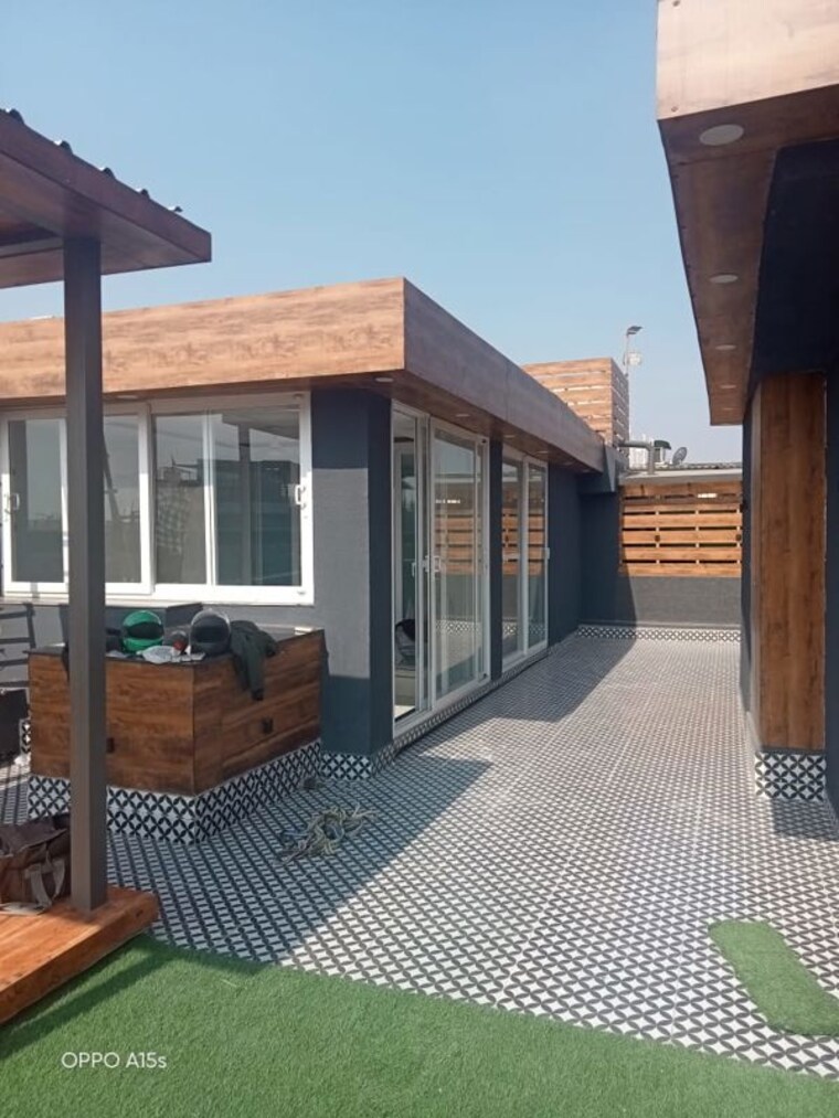  Parking, jasola 4 Bedroom 300 Sq.Yd. Apartment In Jasola Delhi 9794037