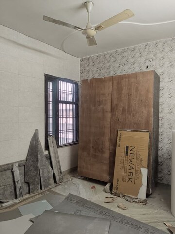 Living Room in 4 BHK Builder Floor at Ashoka Enclave Faridabad, Sector 34 – for Rent