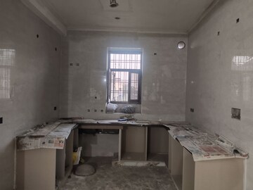 Kitchen in 4 BHK Builder Floor at Ashoka Enclave Faridabad, Sector 34 – for Rent