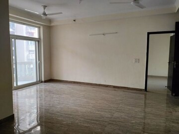 Room in 3 BHK Apartment at Amrapali Silicon City, Sector 76 – for Sale