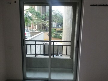 Room in 2 BHK Apartment at Vihang Golden Hills B3, Bhayandarpada – for Rent