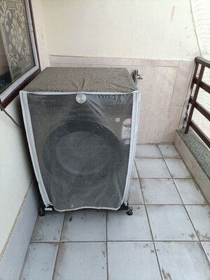 Bathroom in 2 BHK Builder Floor at Ansal Plaza Sector-23, Sector 23 – for Rent