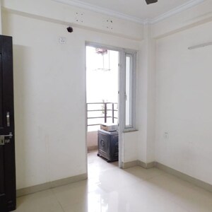 3 BHK Apartment For Rent in Saya Gold Avenue, Vaibhav Khand