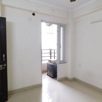 3 BHK Apartment For Rent in Saya Gold Avenue, Vaibhav Khand