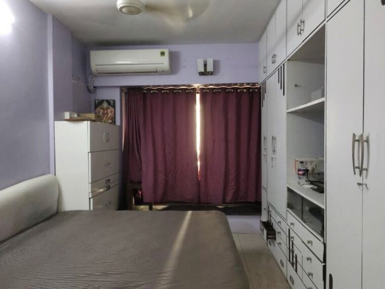 Bedroom, andheri west 2 Bedroom 700 Sq.Ft. Apartment In Andheri West Mumbai 9794078