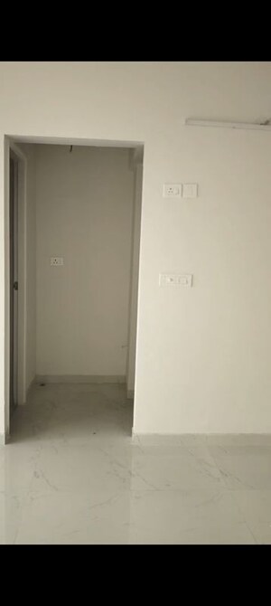 Room in 1 BHK Apartment at Runwal Gardens, Dombivli East – for Rent