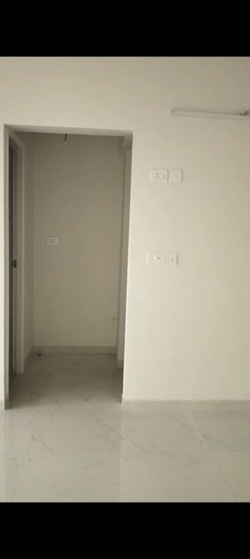 Room in 1 BHK Apartment at Runwal Gardens, Dombivli East – for Rent