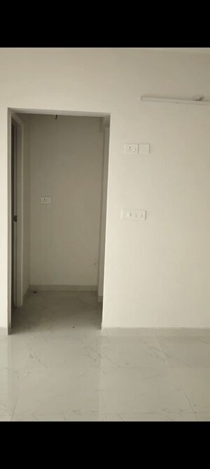 Room in 1 BHK Apartment at Runwal Gardens, Dombivli East – for Rent