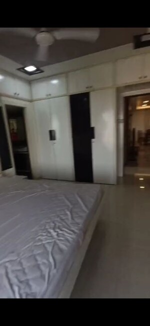 Room in 2 BHK Apartment at Panchavati Versova, Versova – for Rent