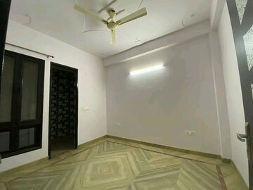 Room in 2 BHK Builder Floor at Chattarpur – for Rent