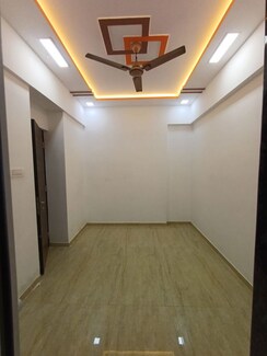 1 BHK + Extra Room Apartment For Rent in Samrin Heritage