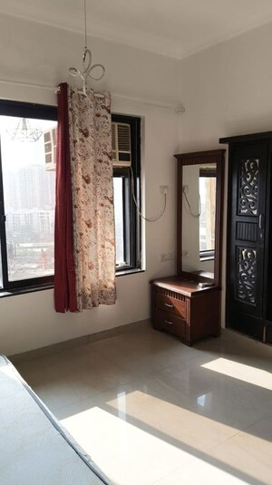 Living Room in 3 BHK Apartment at Oberoi Exquisite Goregaon, Goregaon East – for Sale