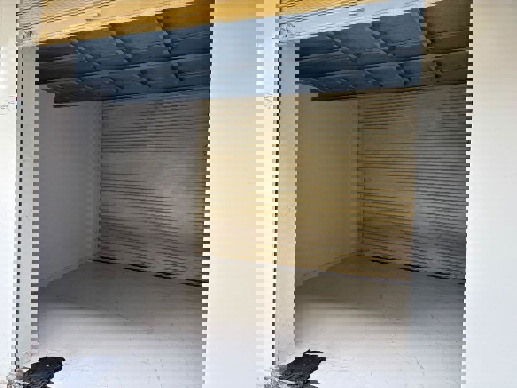 Retail Shop For Rent in Aakansha Apartments