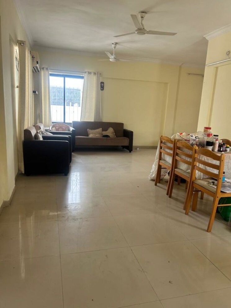 Living Room, b-u-bhandari-everglade 2 Bedroom 1000 Sq.Ft. Apartment In Kharadi Pune 9772998